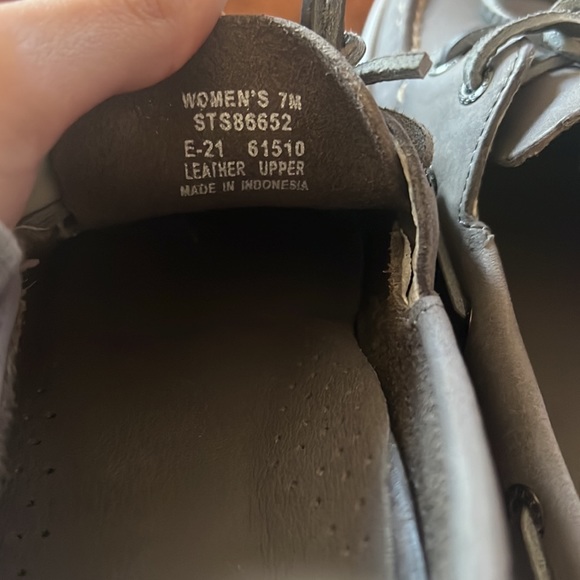 gray sperry top sider - Picture 5 of 5